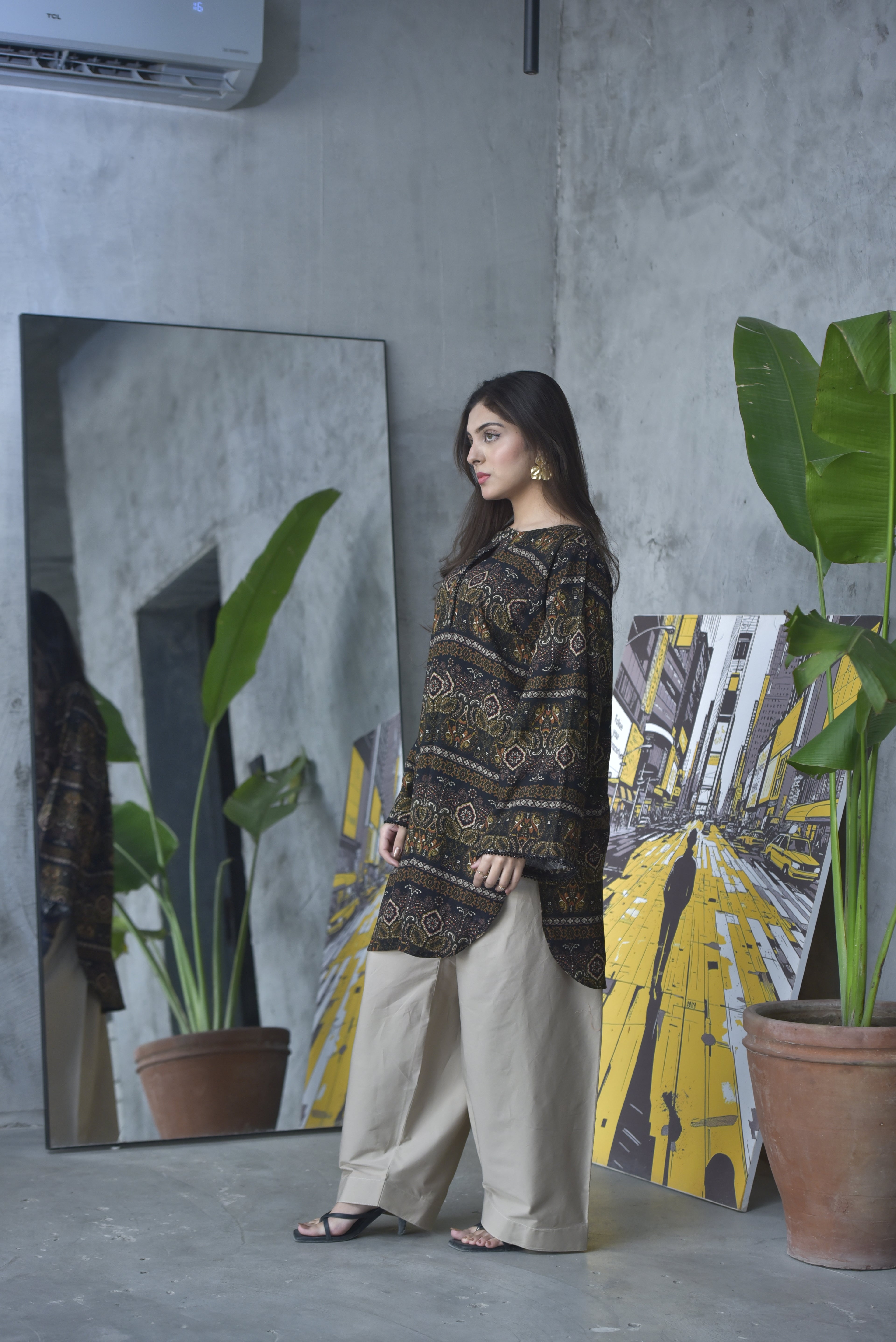 Mosaic Print Kurta – Black & Olive