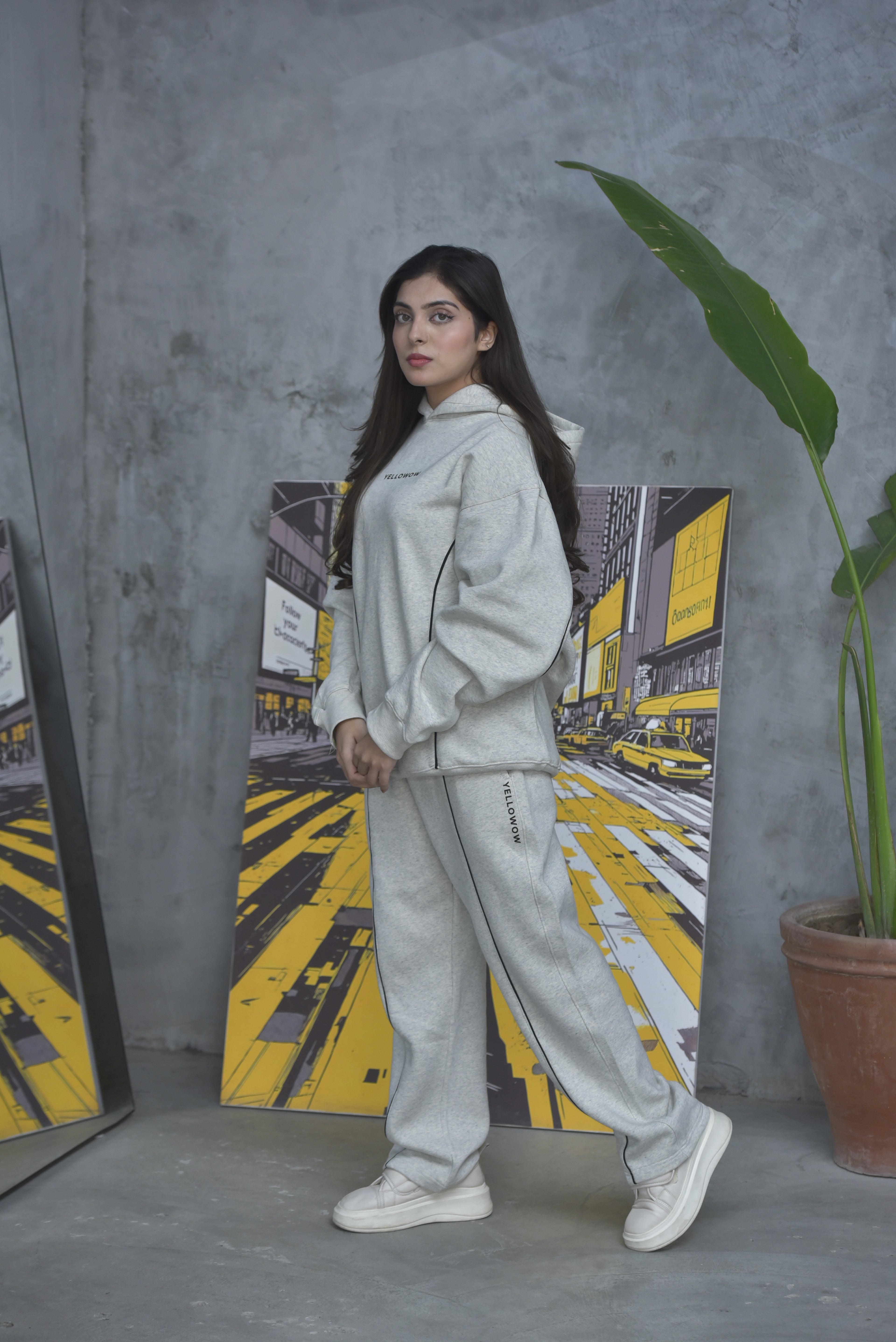 Oversized Oat Heather Grey Tracksuit – Unisex Hoodie